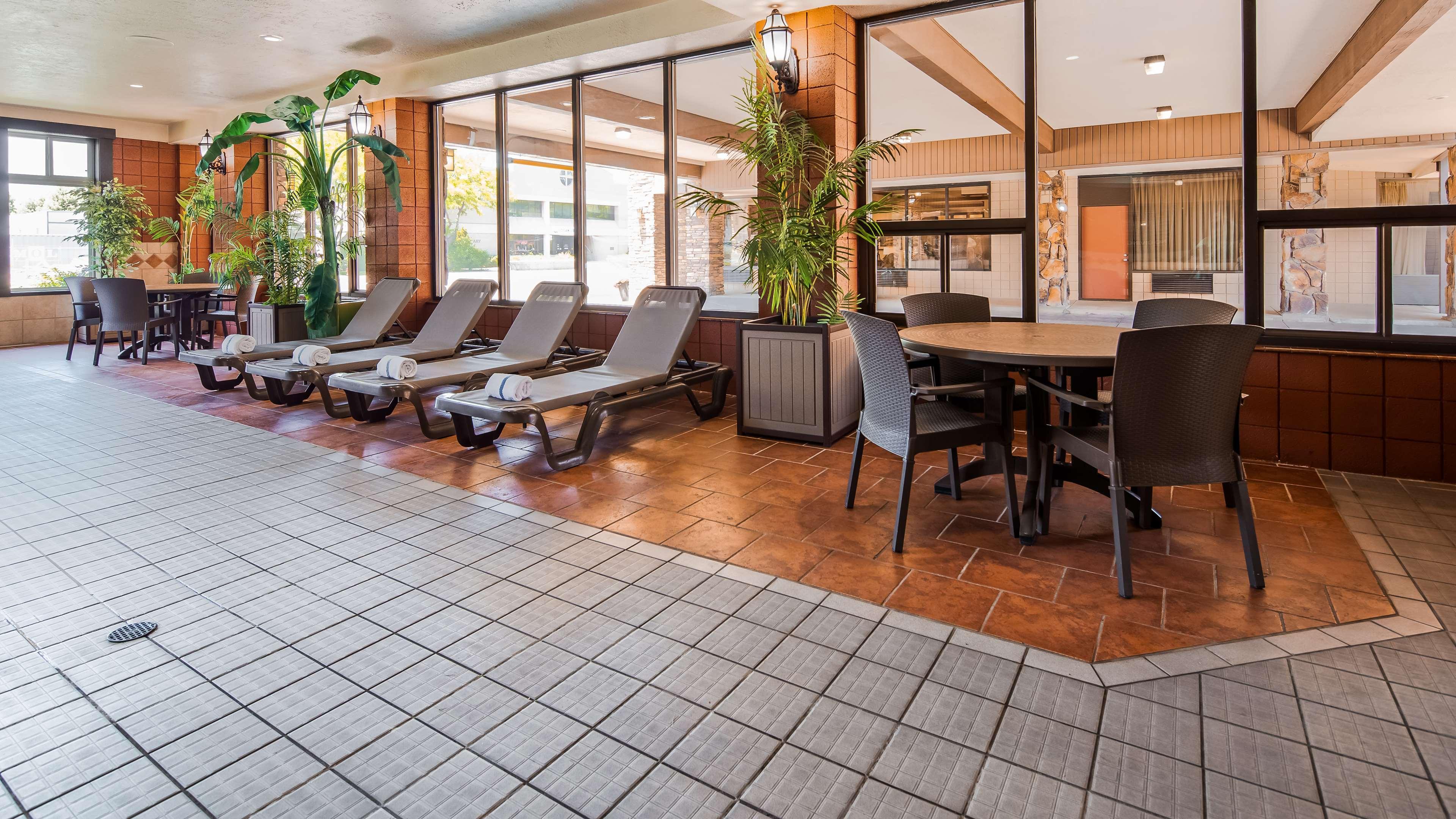Best Western Plus Weston Inn Logan Luaran gambar