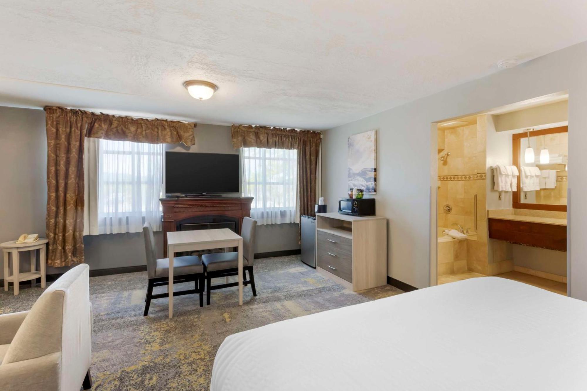 Best Western Plus Weston Inn Logan Luaran gambar